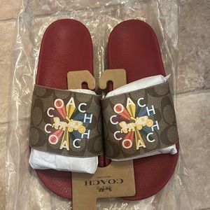COACH Khaki/Red Signature Print Slides